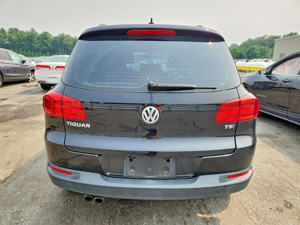 2017 VOLKSWAGEN TIGUAN S, Limited