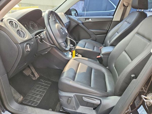 2017 VOLKSWAGEN TIGUAN S, Limited
