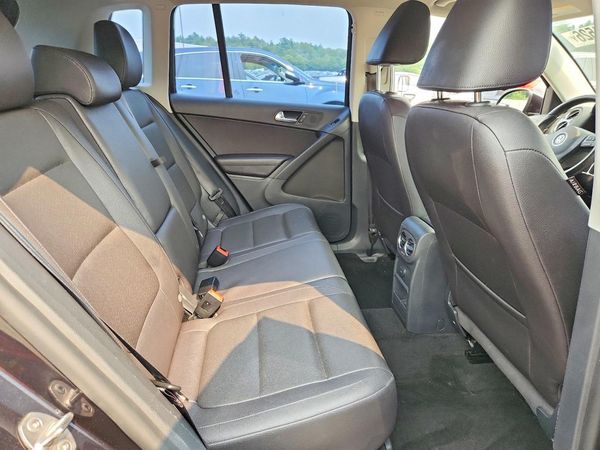 2017 VOLKSWAGEN TIGUAN S, Limited