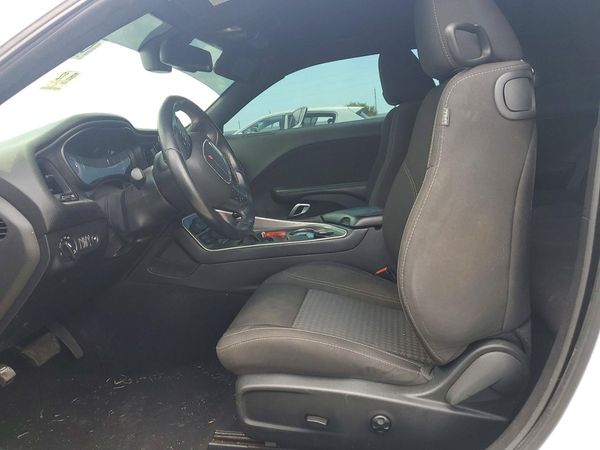 2021 DODGE CHALLENGER SXT