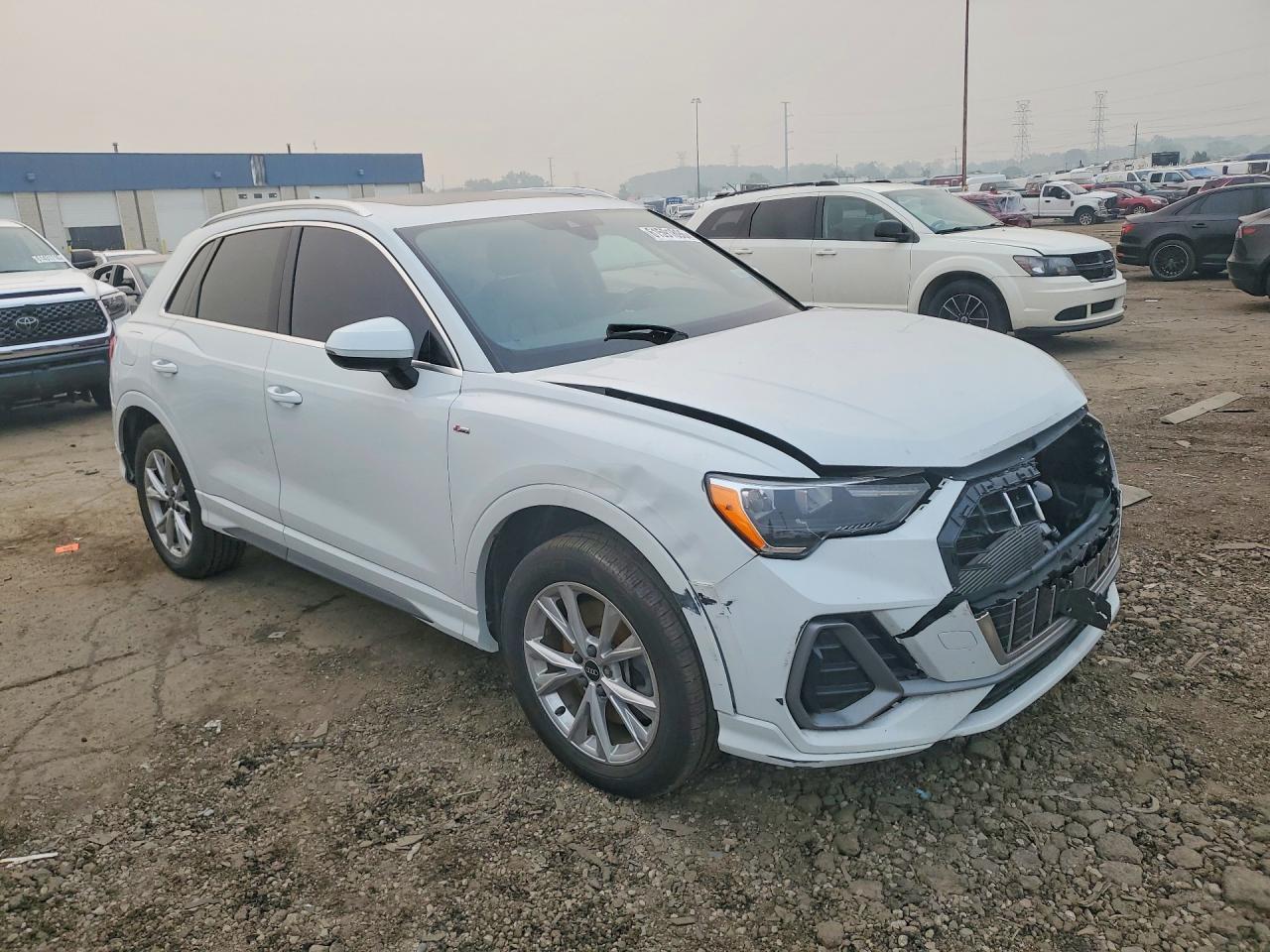 2021 AUDI Q3 S Line quattro Premium