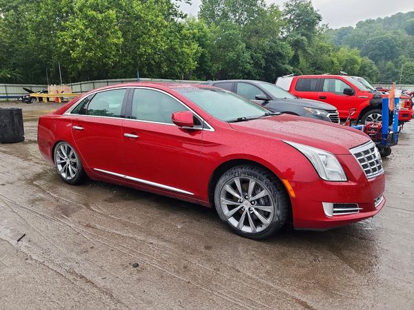 2013 CADILLAC XTS Luxury