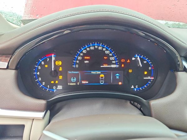 2013 CADILLAC XTS Luxury