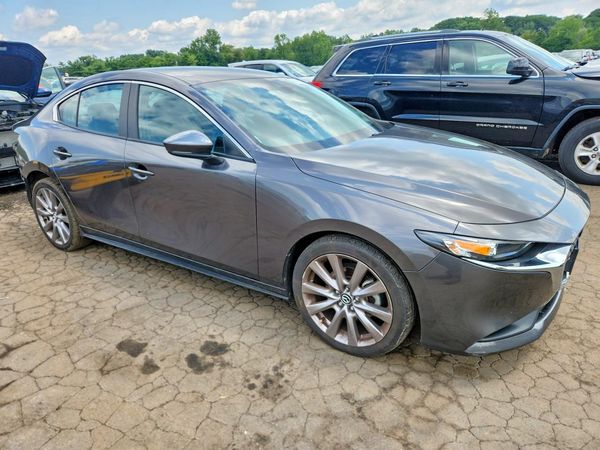 2021 MAZDA 3