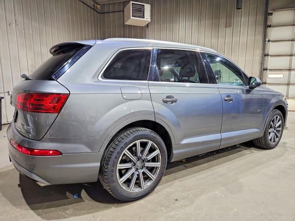 2017 AUDI Q7