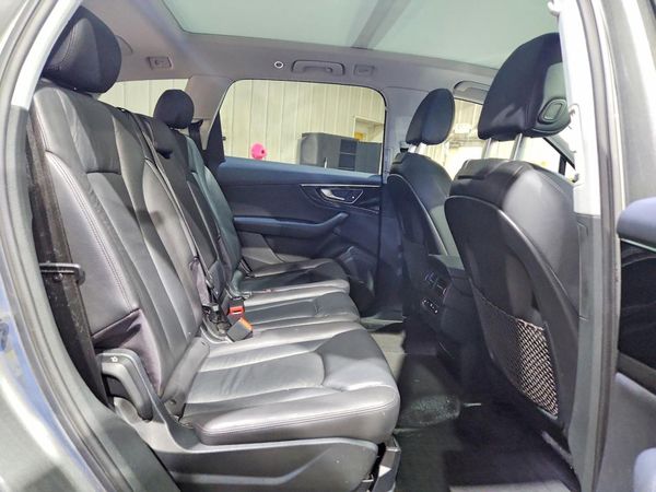 2017 AUDI Q7