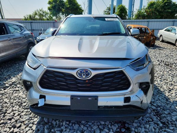 2021 TOYOTA HIGHLANDER