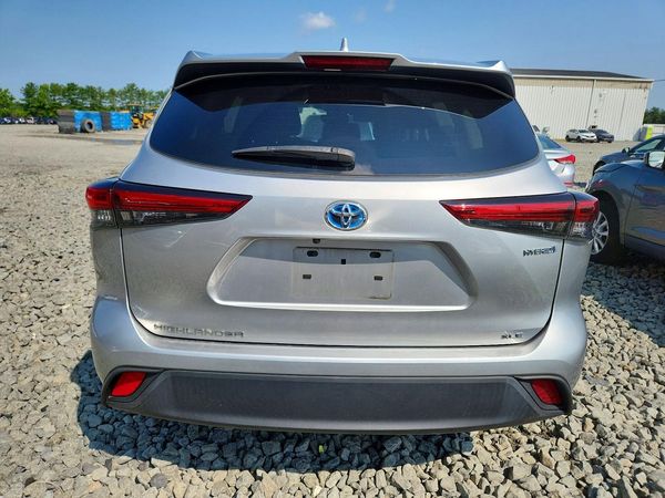 2021 TOYOTA HIGHLANDER