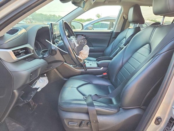 2021 TOYOTA HIGHLANDER