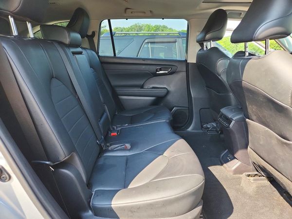 2021 TOYOTA HIGHLANDER