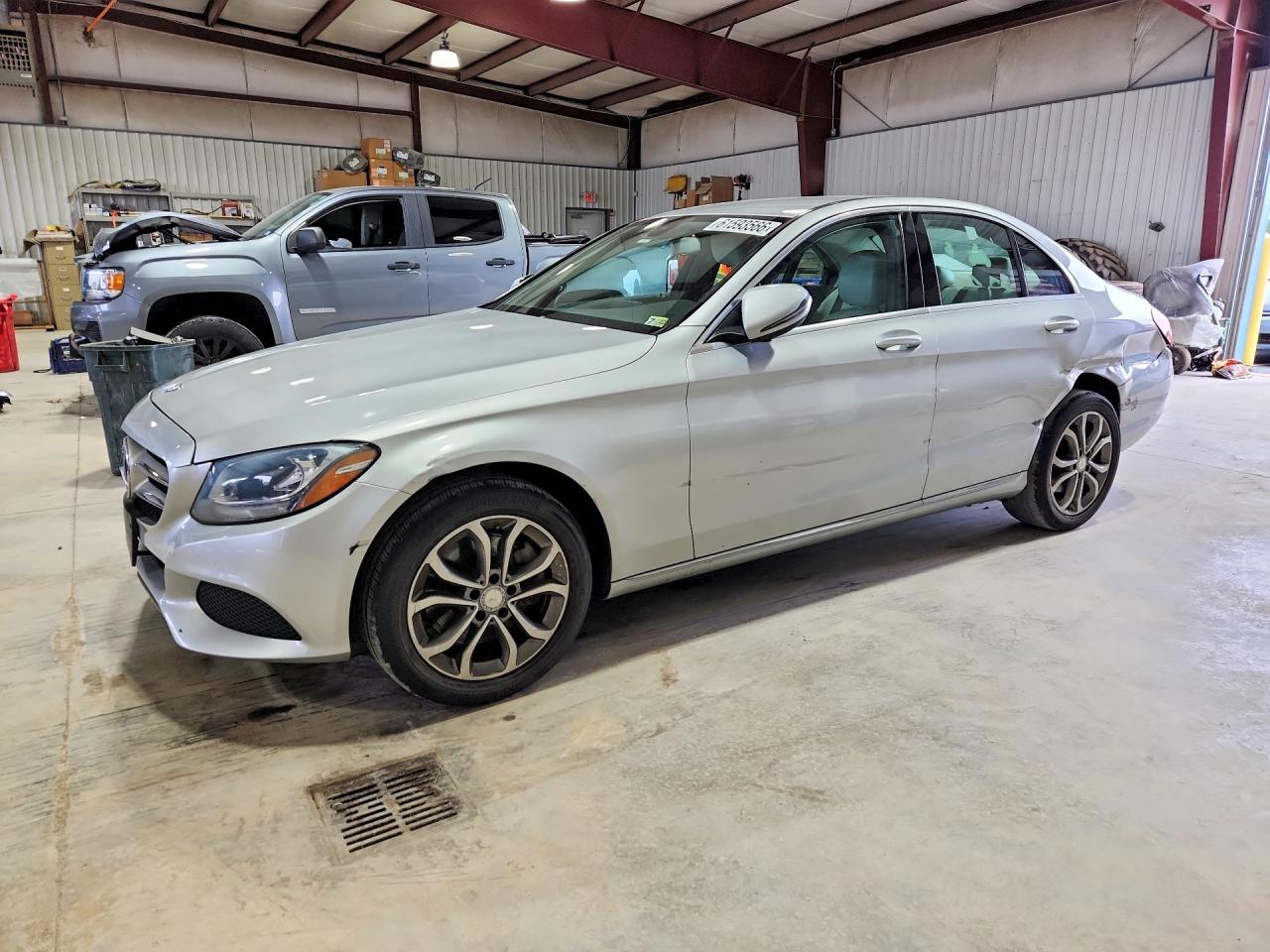 2016 MERCEDES-BENZ C C300-4M