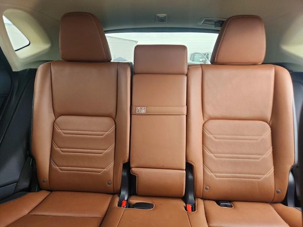 2015 LEXUS NX 200t Luxury