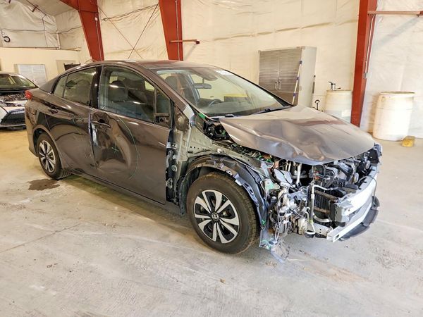 2018 TOYOTA PRIUS Plus/Premium/Advanced