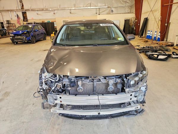2018 TOYOTA PRIUS Plus/Premium/Advanced