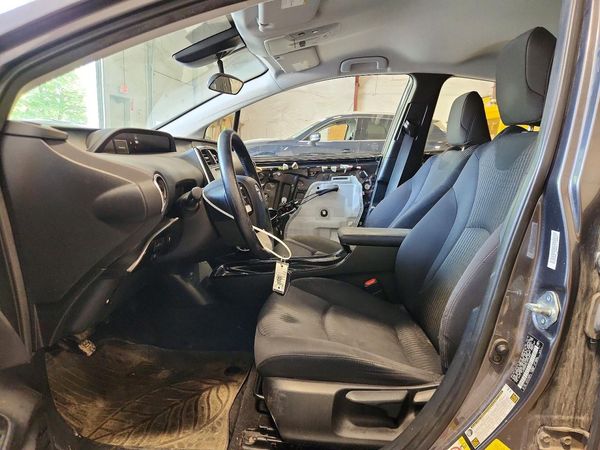 2018 TOYOTA PRIUS Plus/Premium/Advanced