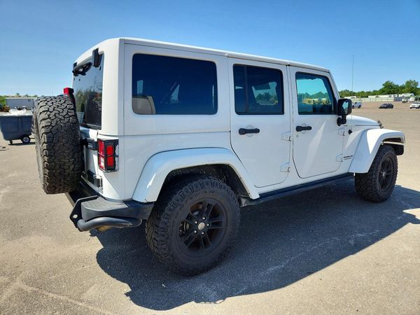 2017 JEEP WRANGLER UNLIMITED SAHARA 4X4