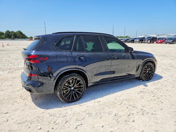 2026 BMW X5 M60i