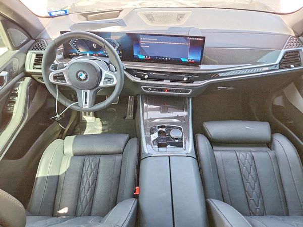 2026 BMW X5 M60i