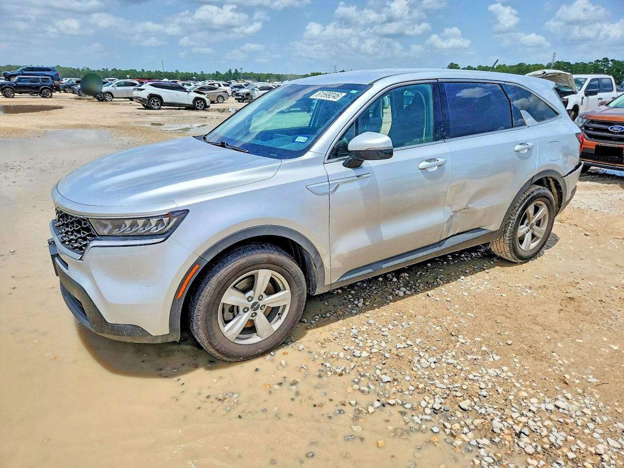 2022 KIA SORENTO LX