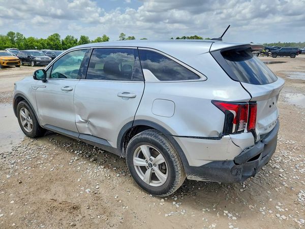 2022 KIA SORENTO LX