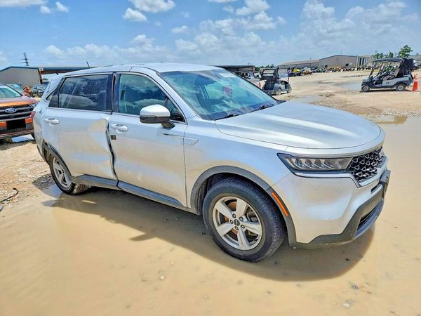 2022 KIA SORENTO LX