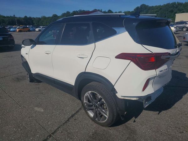 2021 KIA SELTOS S