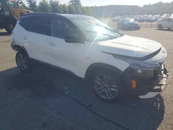 2021 KIA SELTOS S