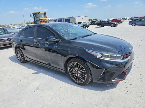 2022 KIA FORTE GT