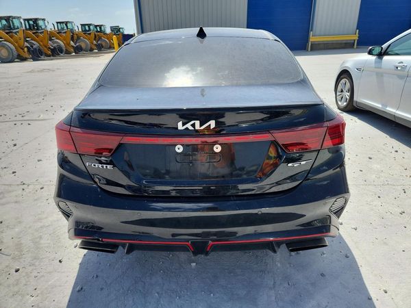 2022 KIA FORTE GT