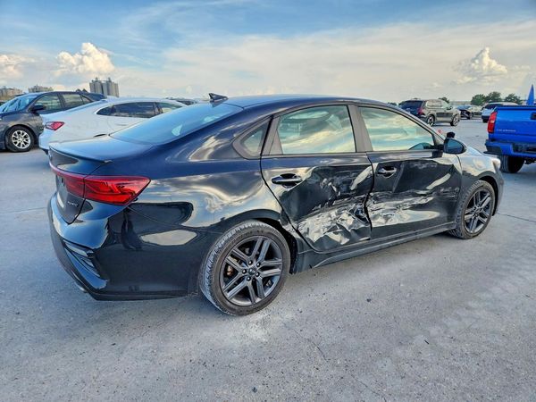 2021 KIA FORTE GT Line