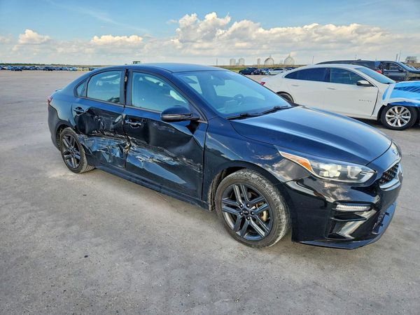 2021 KIA FORTE GT Line