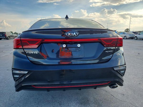 2021 KIA FORTE GT Line