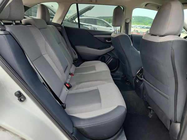 2025 SUBARU OUTBACK