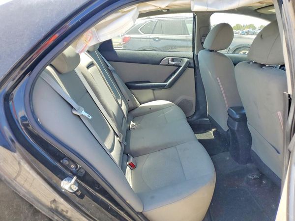 2013 KIA FORTE