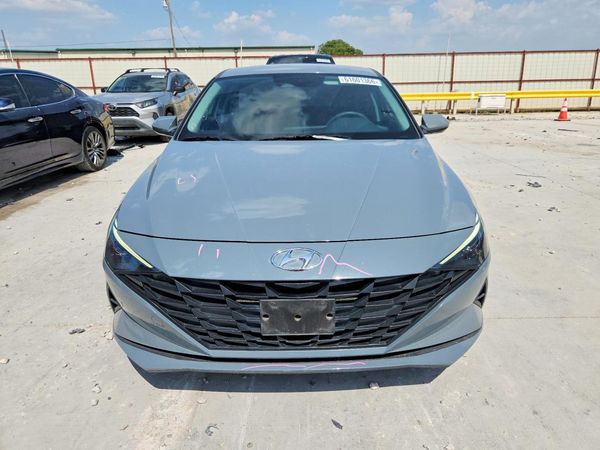 2022 HYUNDAI ELANTRA SEL