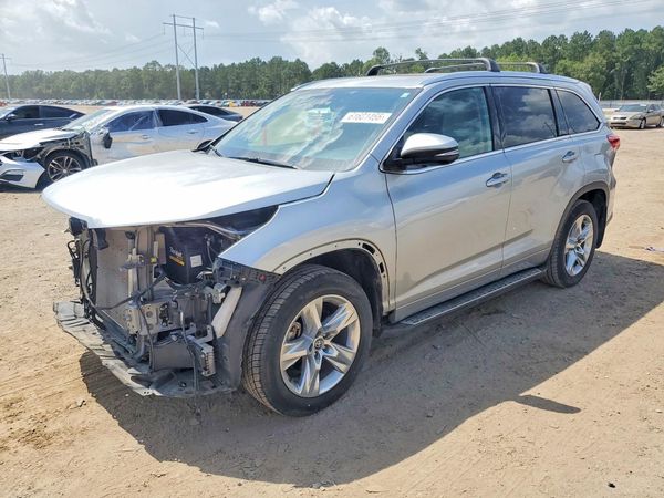2018 TOYOTA HIGHLANDER