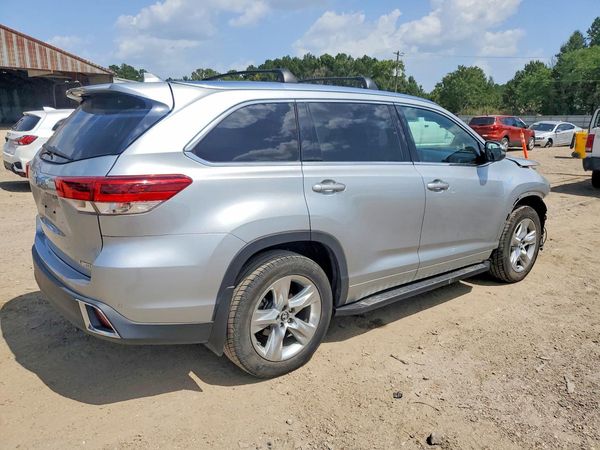 2018 TOYOTA HIGHLANDER