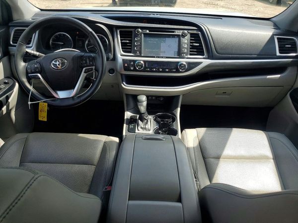 2018 TOYOTA HIGHLANDER