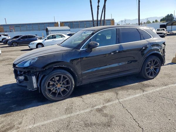 2023 PORSCHE CAYENNE