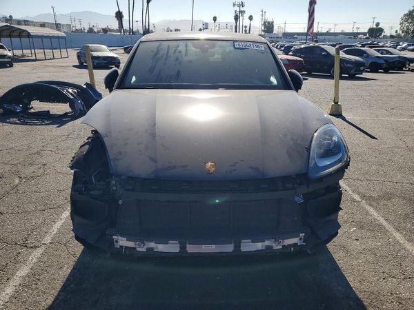 2023 PORSCHE CAYENNE