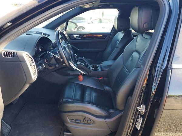 2023 PORSCHE CAYENNE