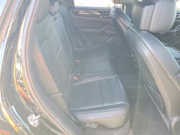 2023 PORSCHE CAYENNE