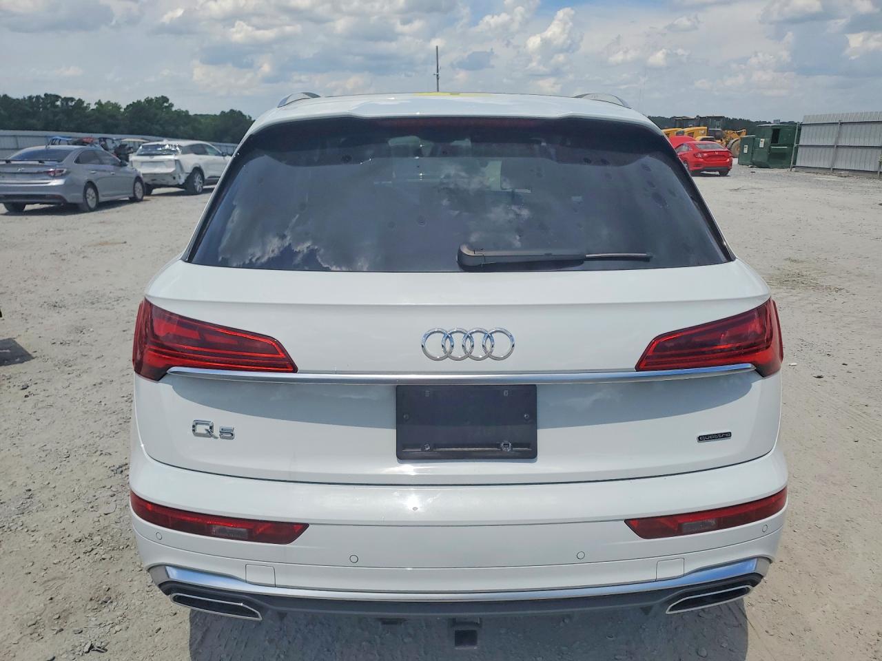 2023 AUDI Q5 S Line quattro Prestige