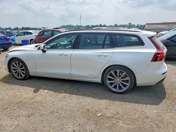 2019 VOLVO V60
