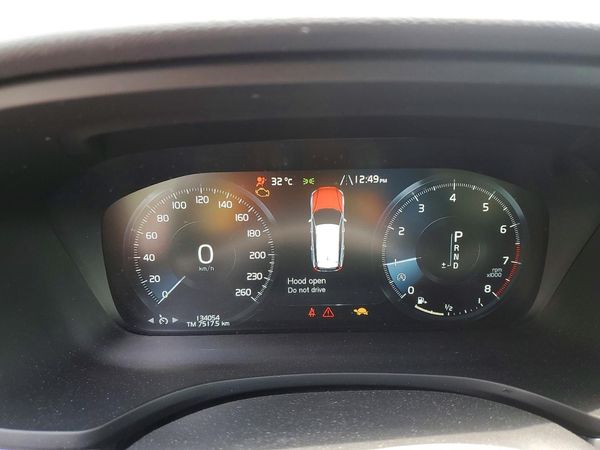 2019 VOLVO V60