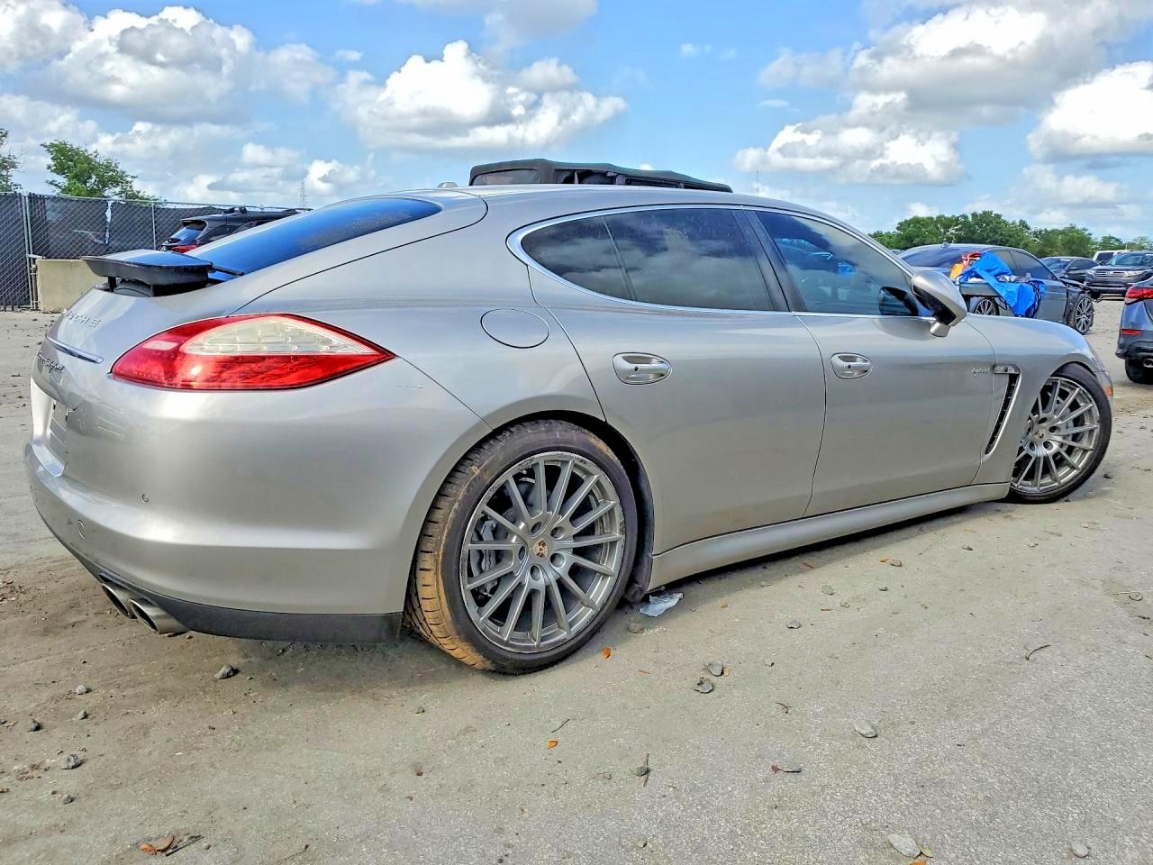 2012 PORSCHE PANAMERA S Hybrid