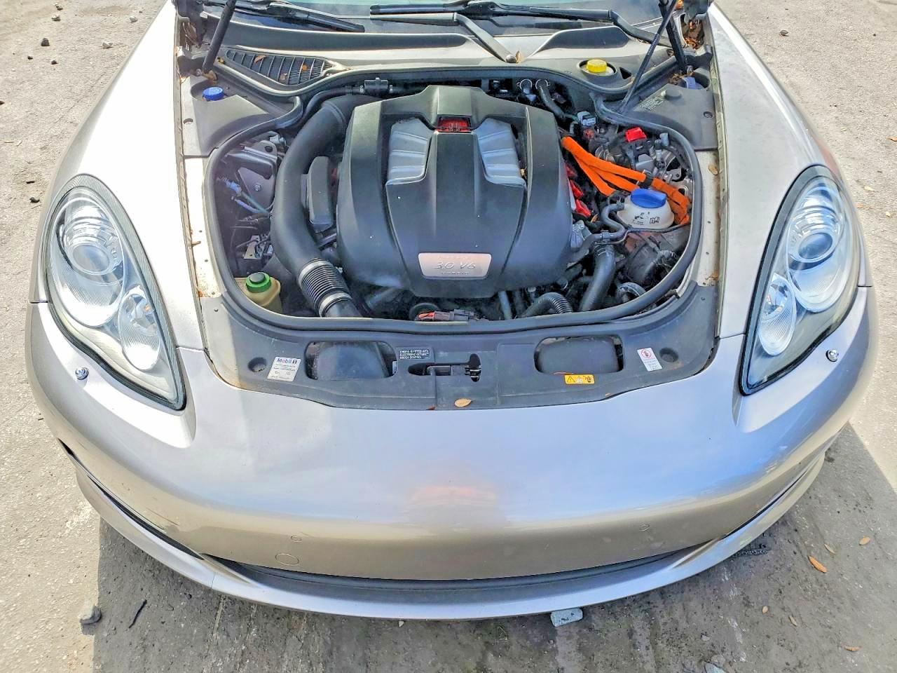 2012 PORSCHE PANAMERA S Hybrid