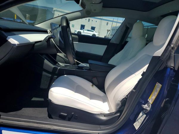 2019 TESLA MODEL 3
