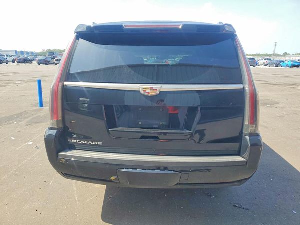 2016 CADILLAC ESCALADE