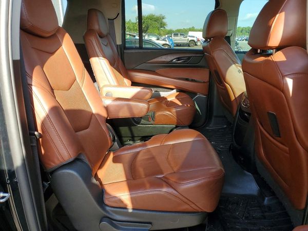 2016 CADILLAC ESCALADE